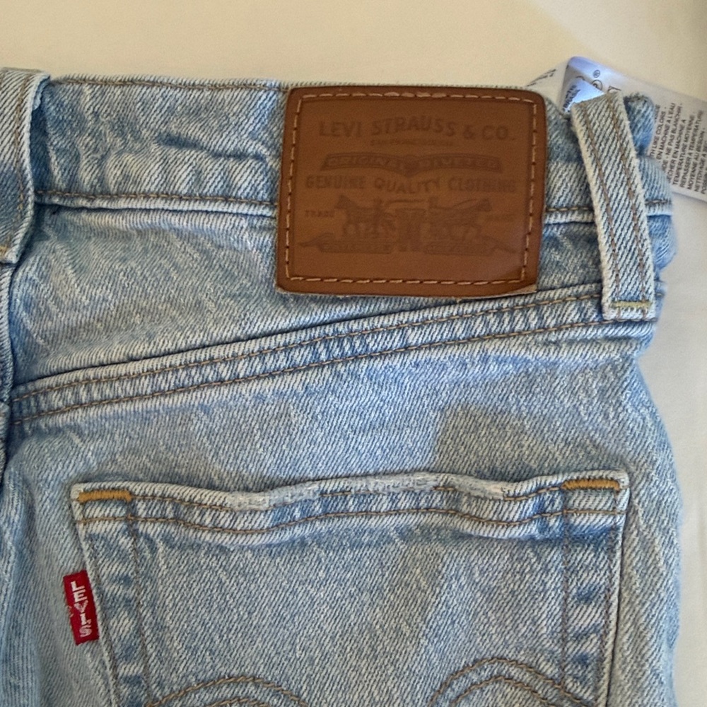 Levi Ribcage Straight Ankle Jeans